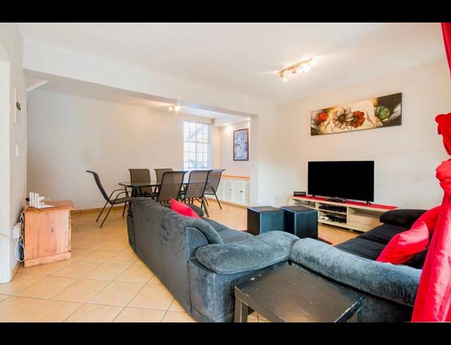 3 BEDROOM DUPLEX FOR SALE IN ATLASVILLE